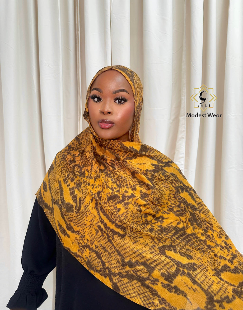Amber Safari Modal Hijab