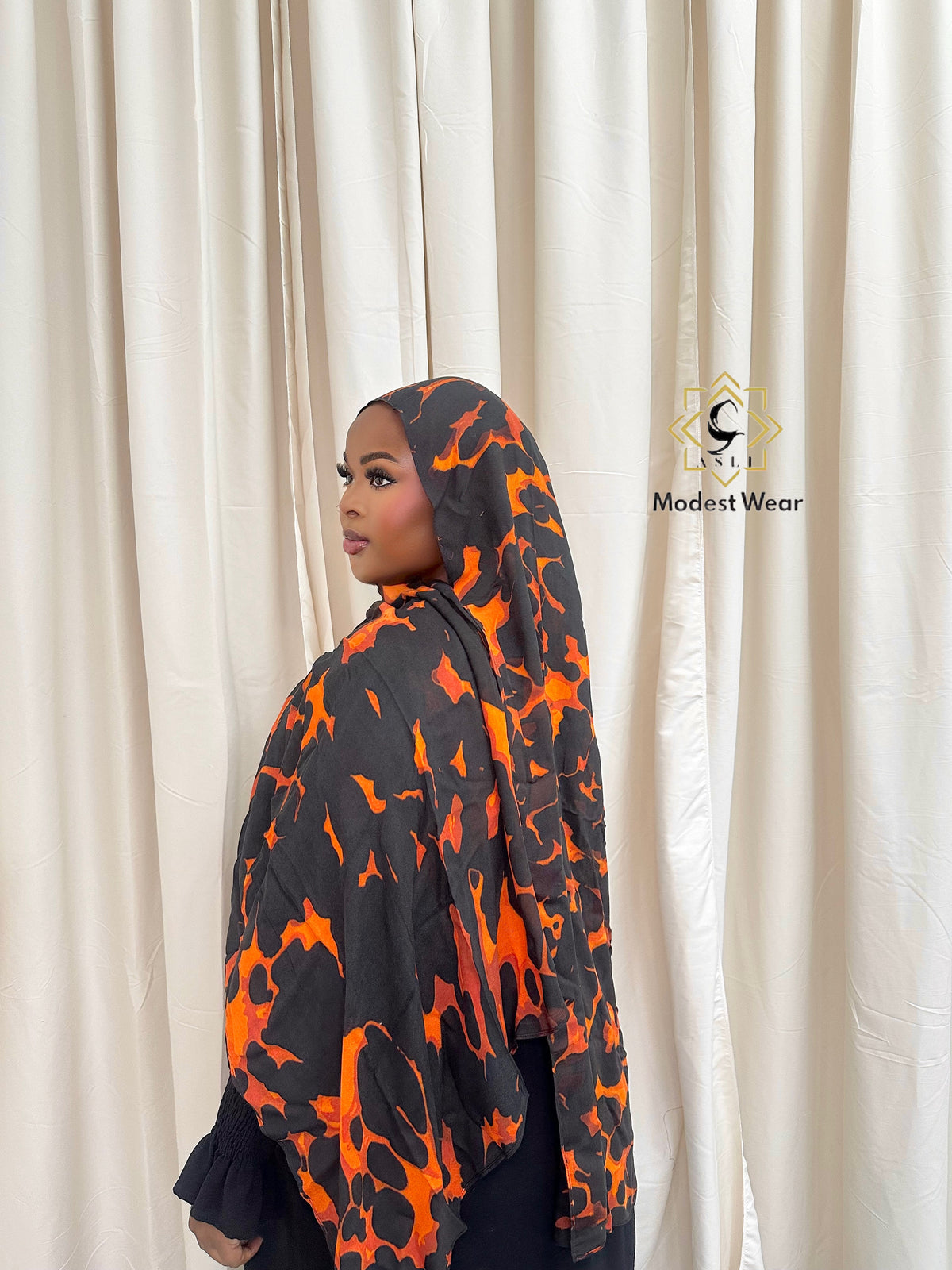 Ember Noir Modal Hijab