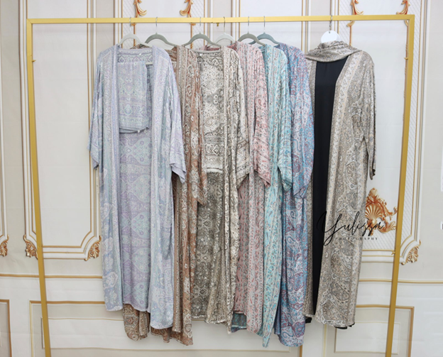 Kashmir Abaya with Shawl